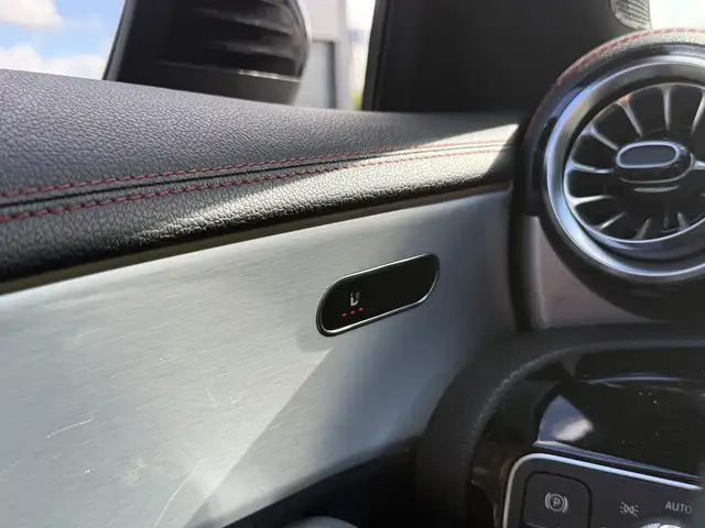 Mercedes-Benz CLA view 18