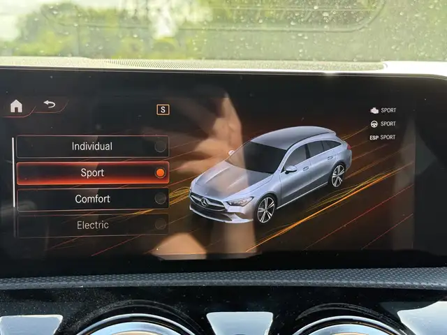 Mercedes-Benz CLA view 29