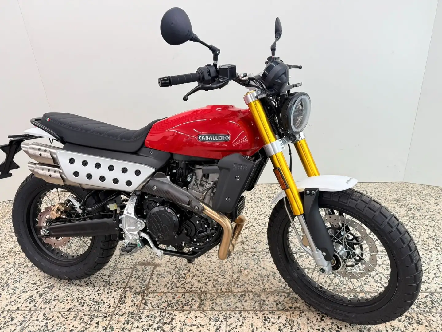 Fantic Caballero 500 Scrambler  NEUES - MODELL 2026 !!! Rojo - 1