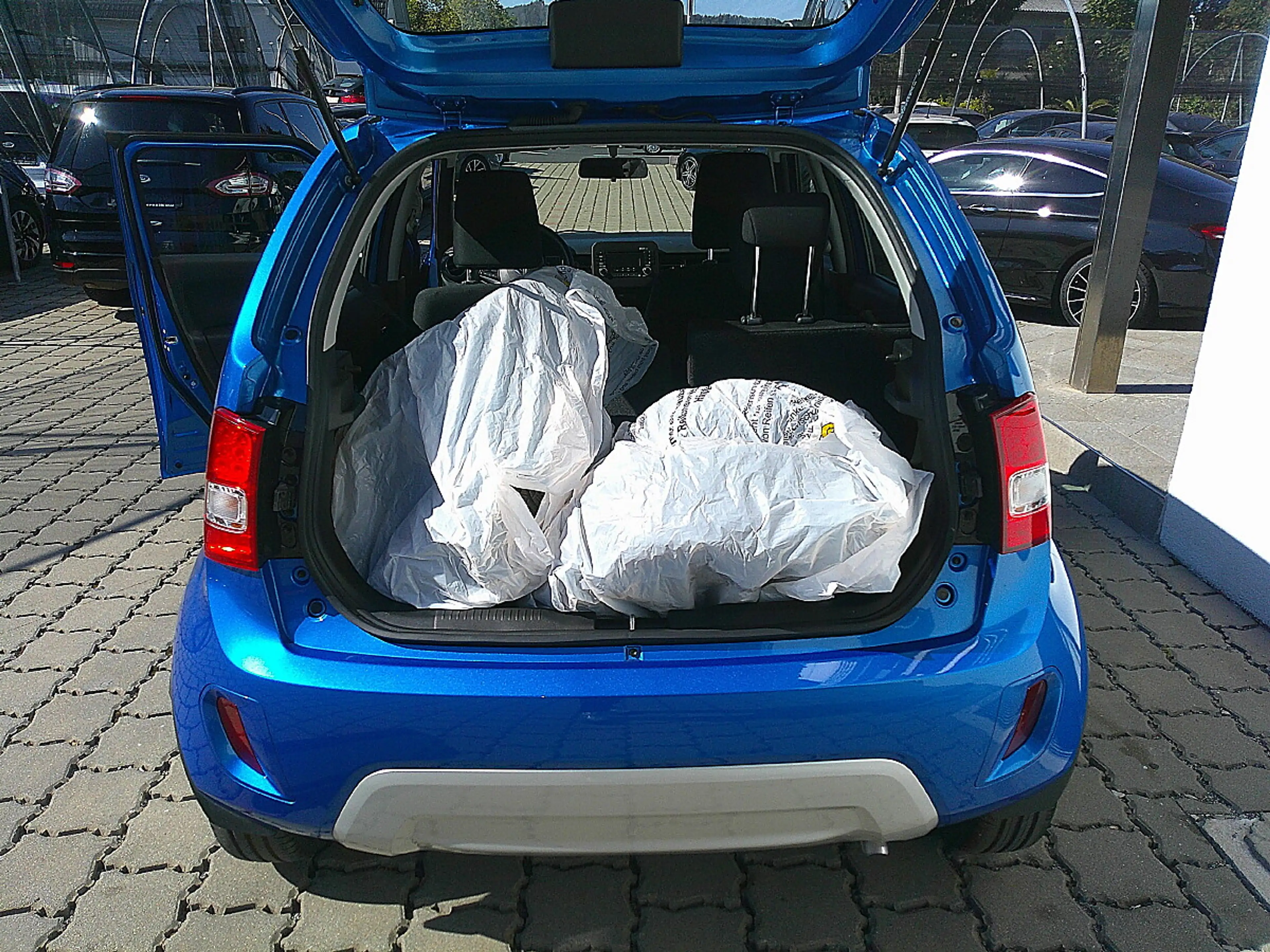 Suzuki Ignis 1,2 Dualjet Hybrid Clear — photo 4