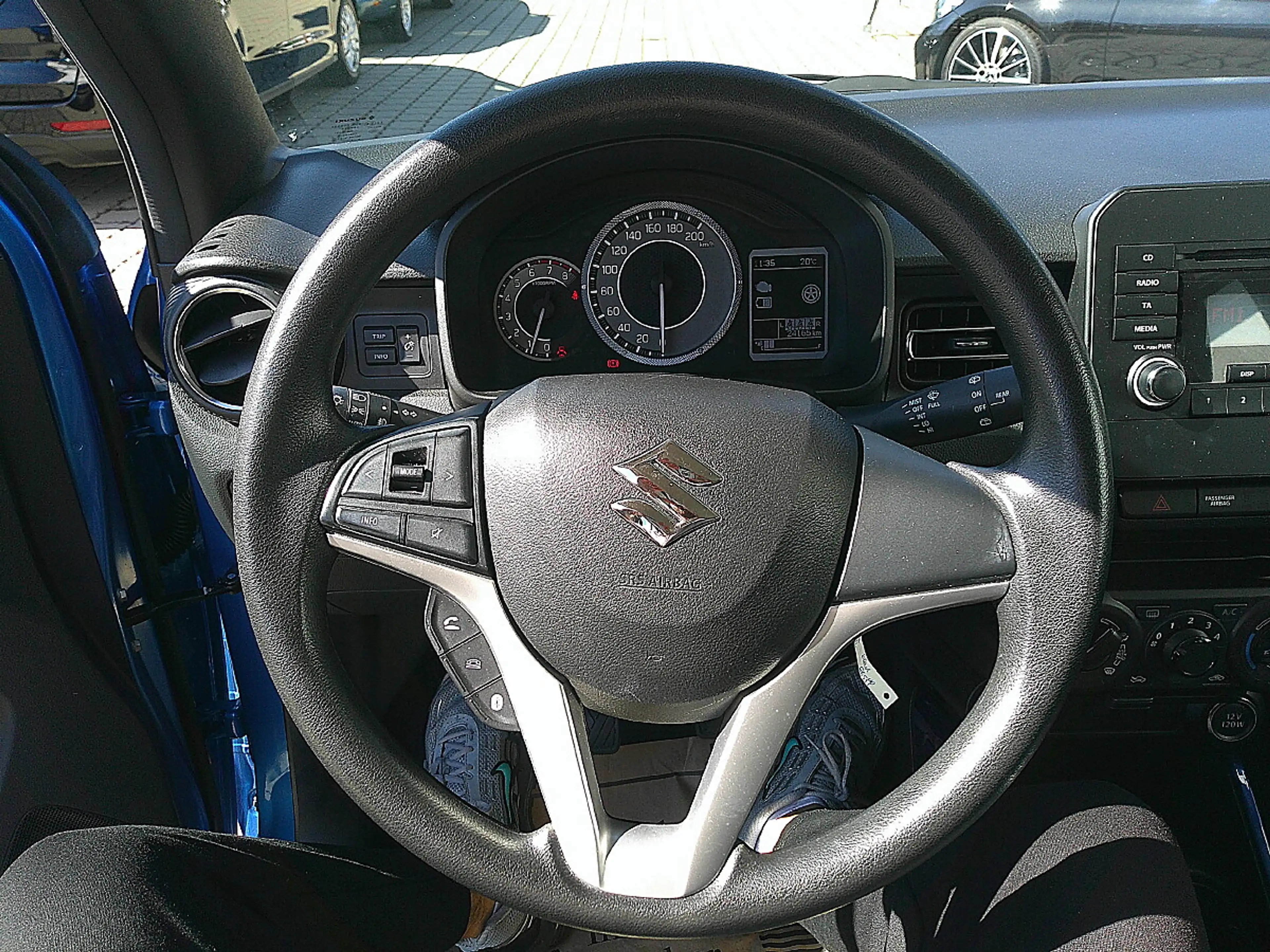 Suzuki Ignis 1,2 Dualjet Hybrid Clear — photo 10