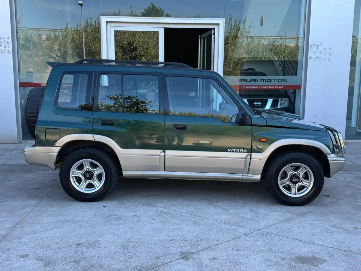 Suzuki Vitara 1.9TD Wagon Superlujo Verde - 1