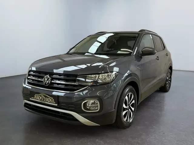 Volkswagen T-Cross view 2