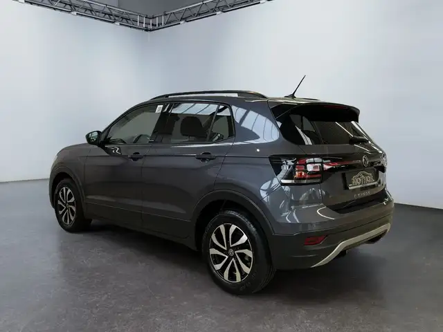 Volkswagen T-Cross view 4