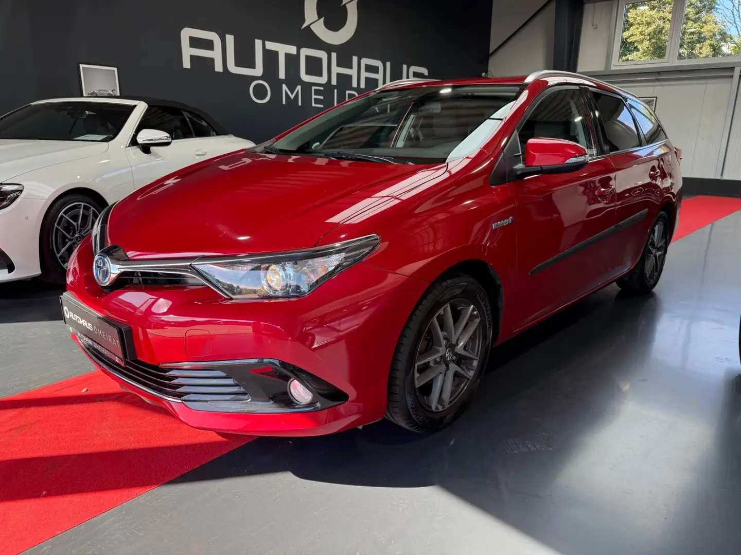 Toyota Auris Hybrid Edition/R-Kamera/SHZ Rouge - 1