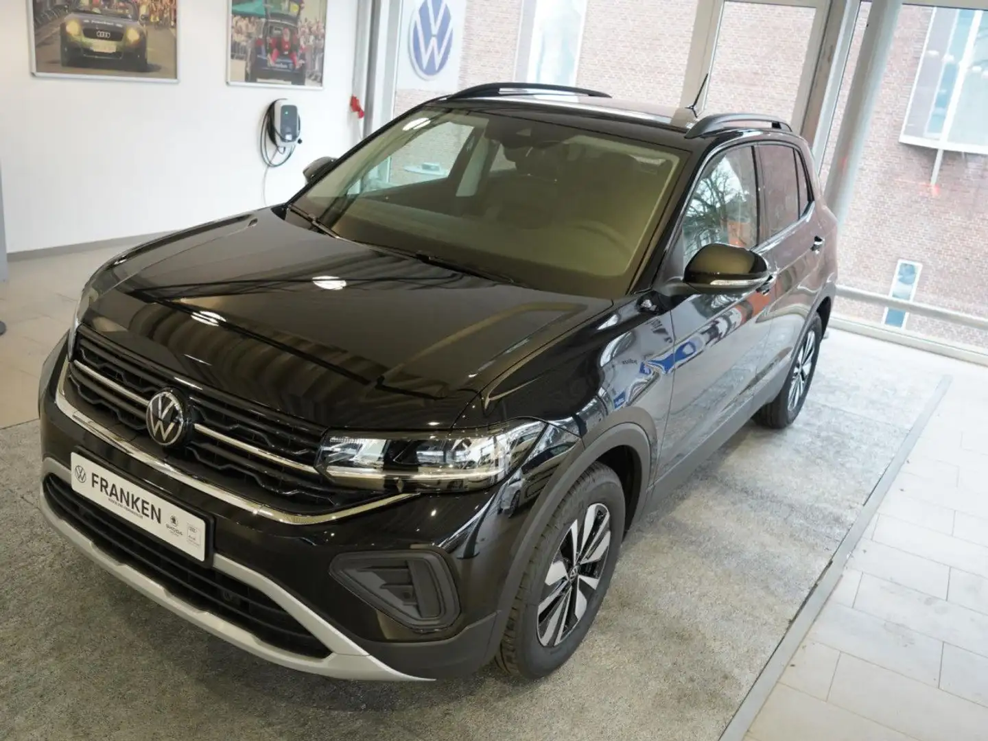 Volkswagen T-Cross Life 1.0 l TSI OPF 85 kW (116 PS) Navi LED Schwarz - 2