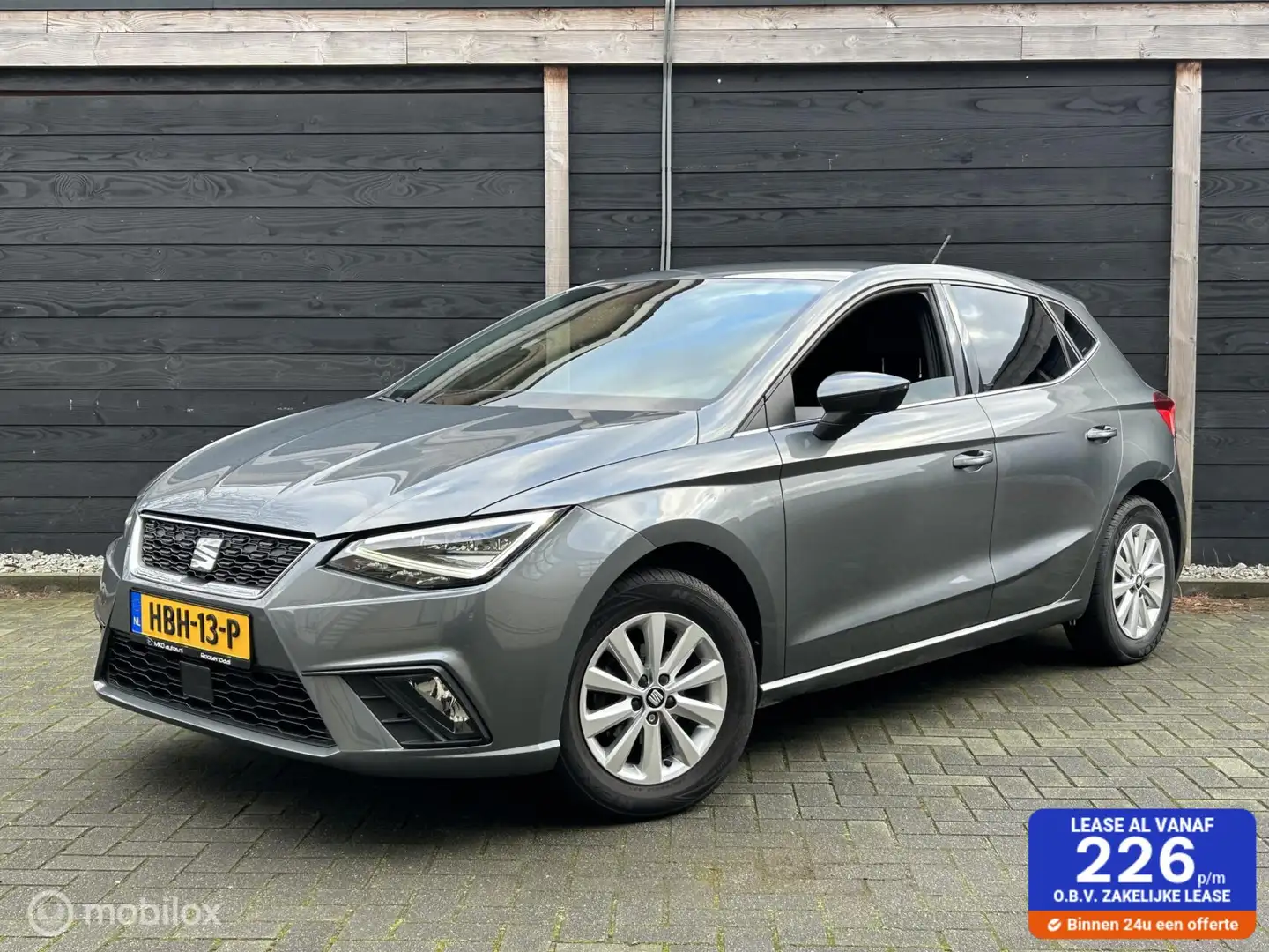 SEAT Ibiza 1.0 TSI Excellence LED koplamp / Keyless / Full ma Grijs - 1