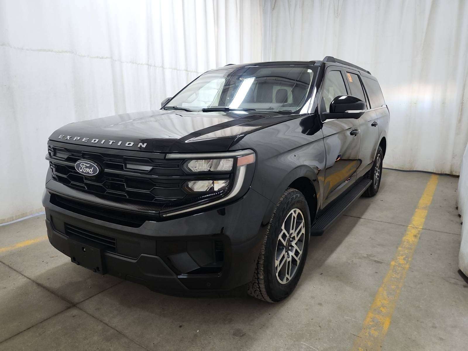 2025 Ford Expedition ACTIVE MAX AWD
