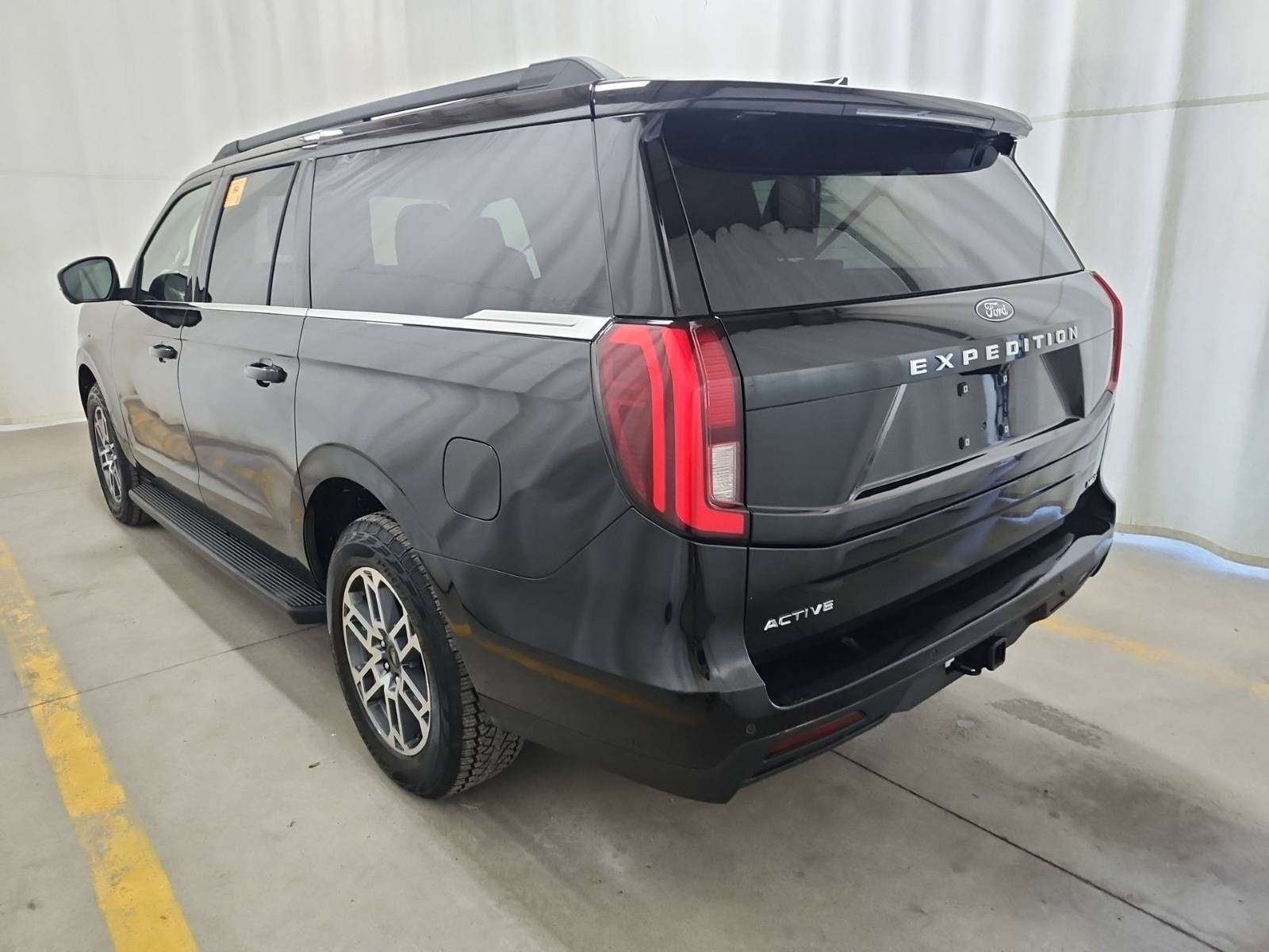 2025 Ford Expedition ACTIVE MAX AWD — photo 2