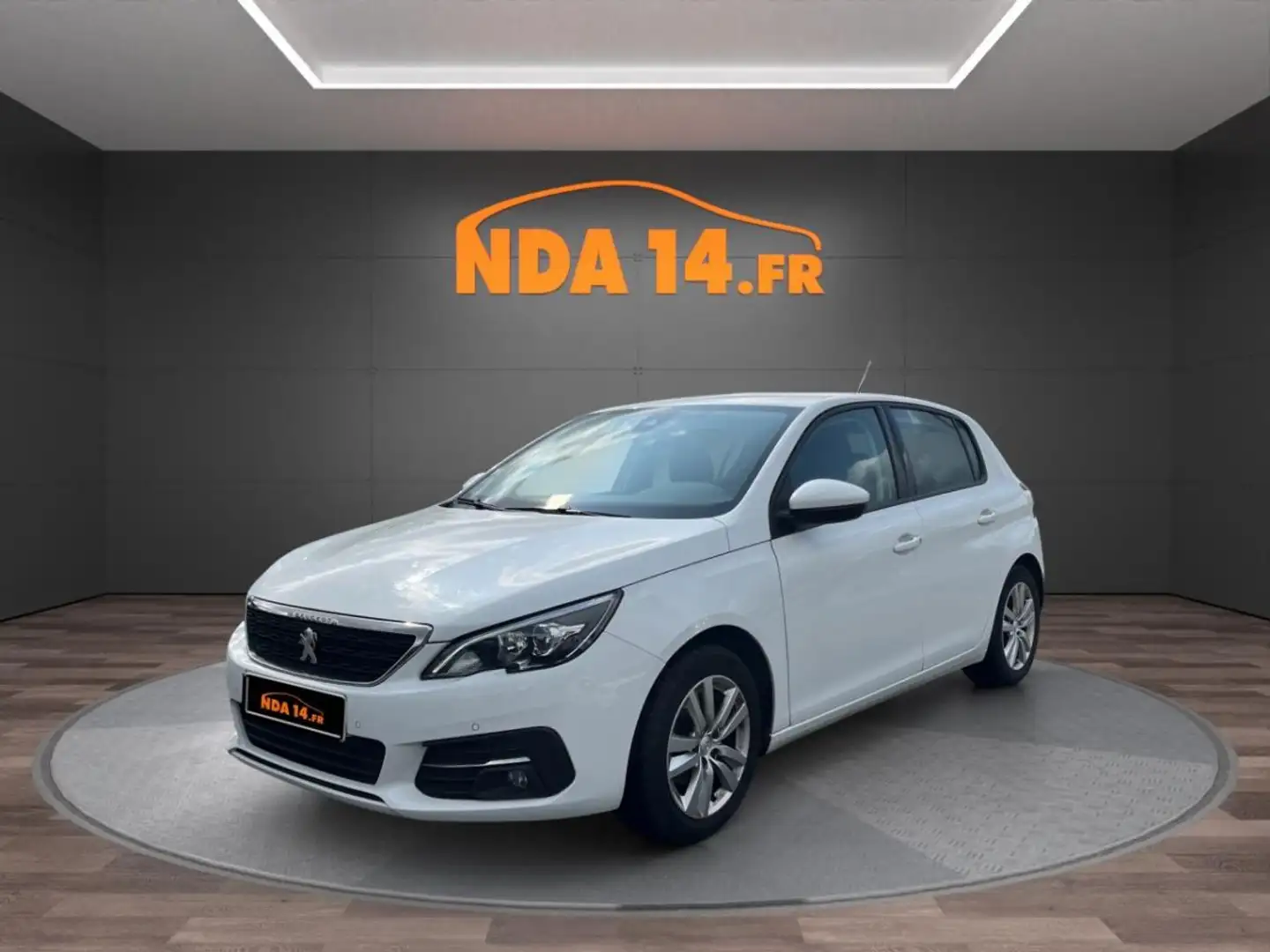 Peugeot 308 1.2i PureTech S&S - 110ch Style Weiß - 1