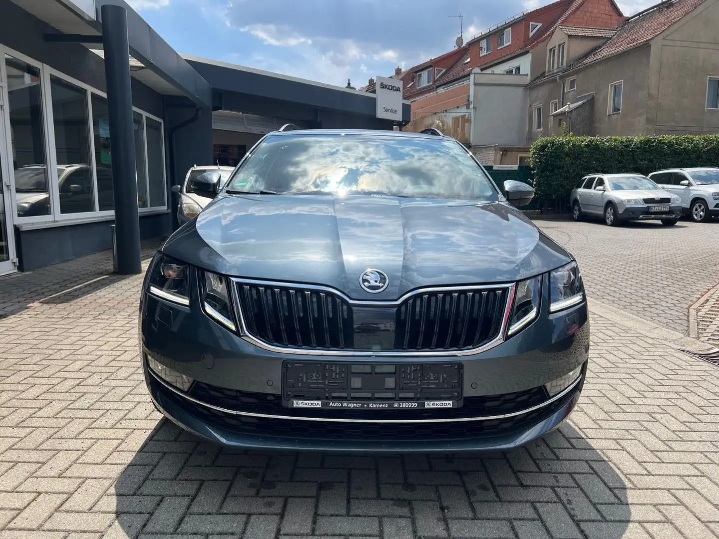 Skoda Octavia Combi Style 1.5TSI *2xEPH NAV TEL SH TEM Grau - 2