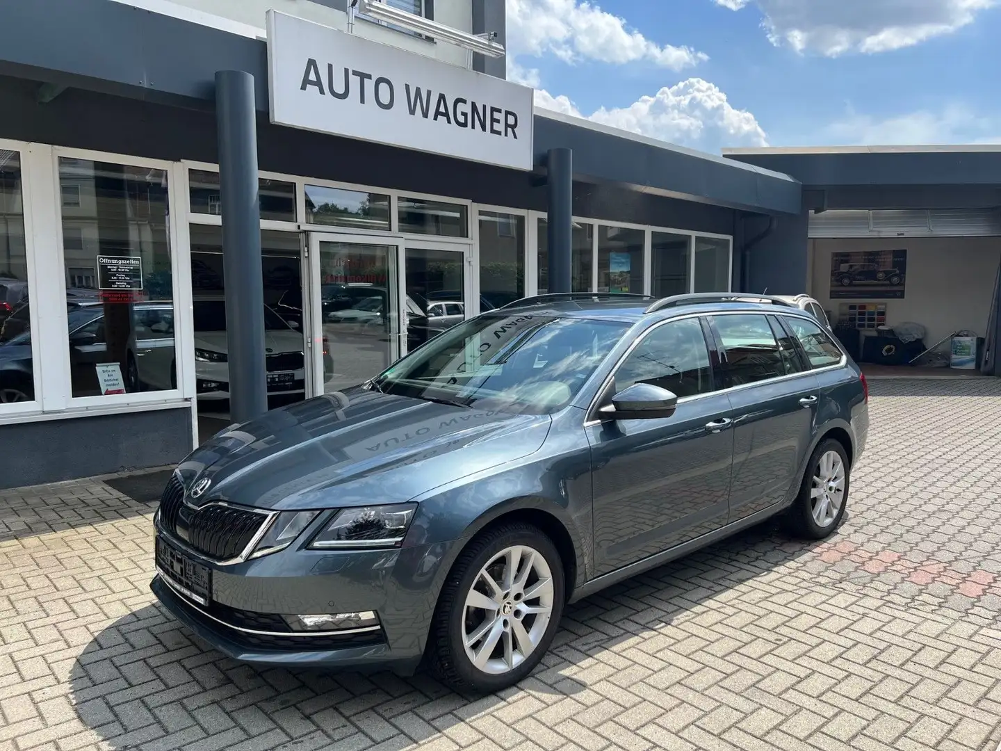 Skoda Octavia Combi Style 1.5TSI *2xEPH NAV TEL SH TEM Grau - 1