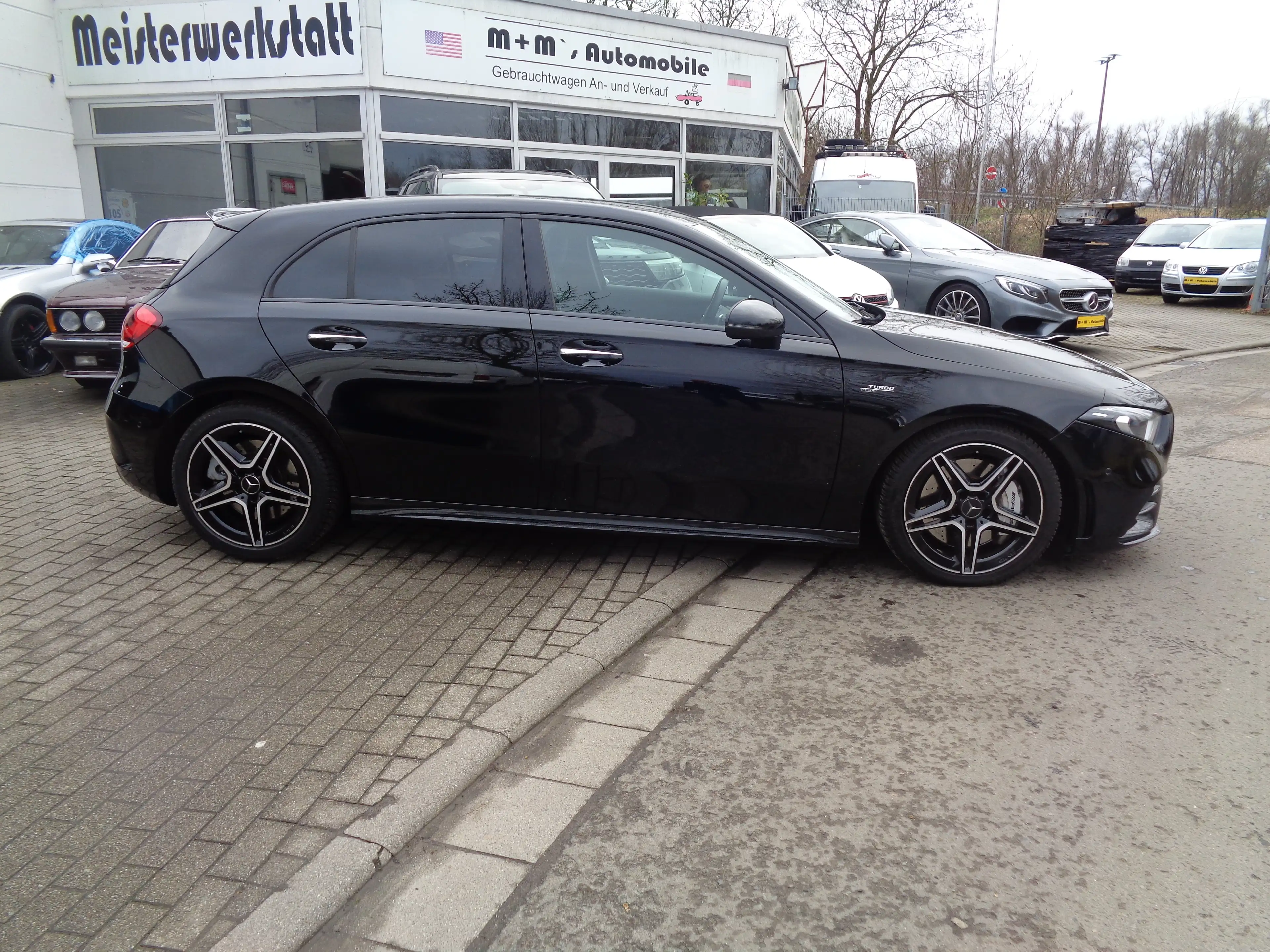 Mercedes-Benz A 35 AMG A 35 AMG 4Matic — photo 3