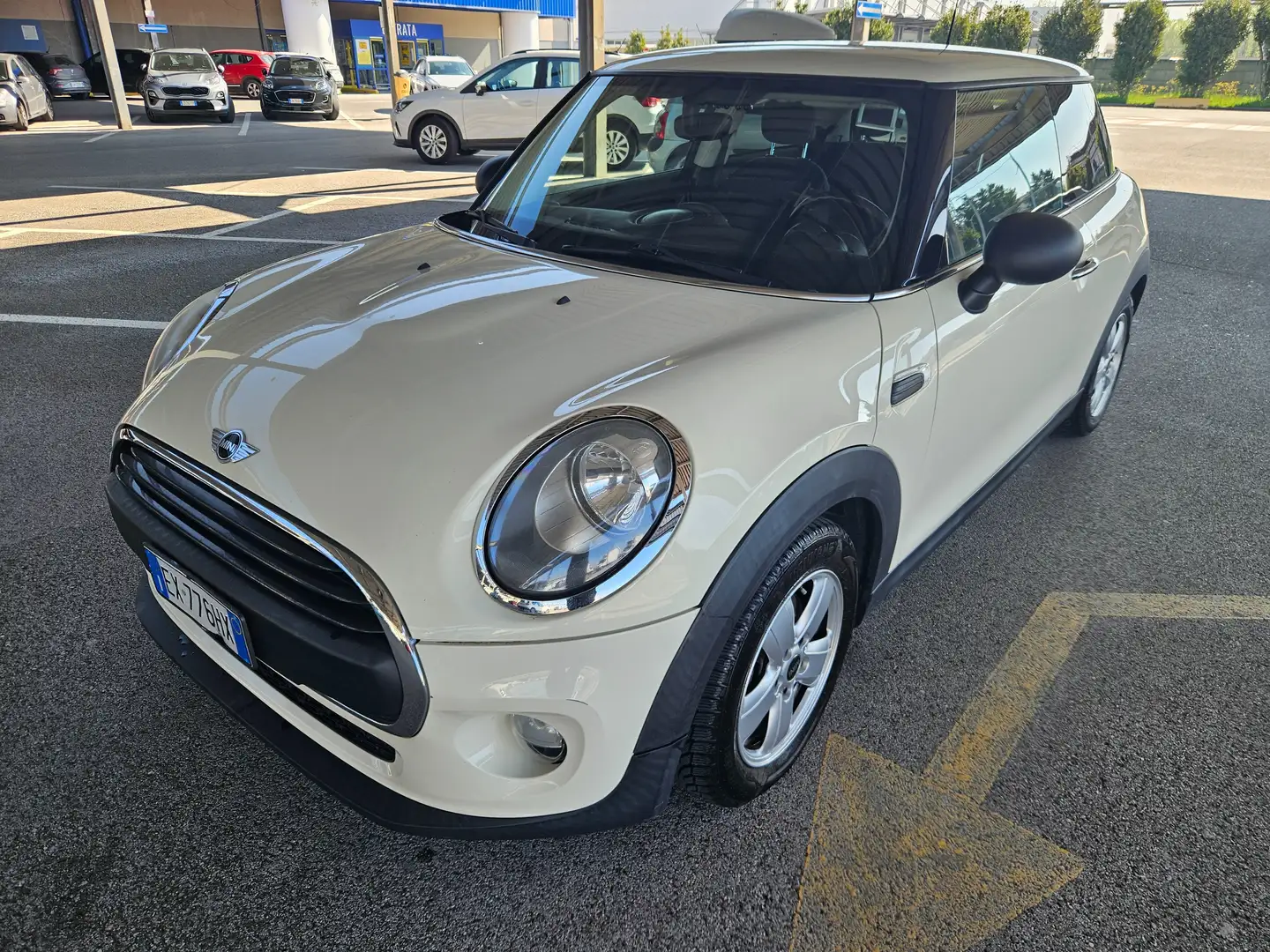 MINI One Mini 1.2 One 75cv 3p Бежевий - 1