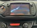 Toyota Yaris 1.3 Dual-VVTi Club Aut. *MIT WENIG KM!* Argent - thumbnail 17