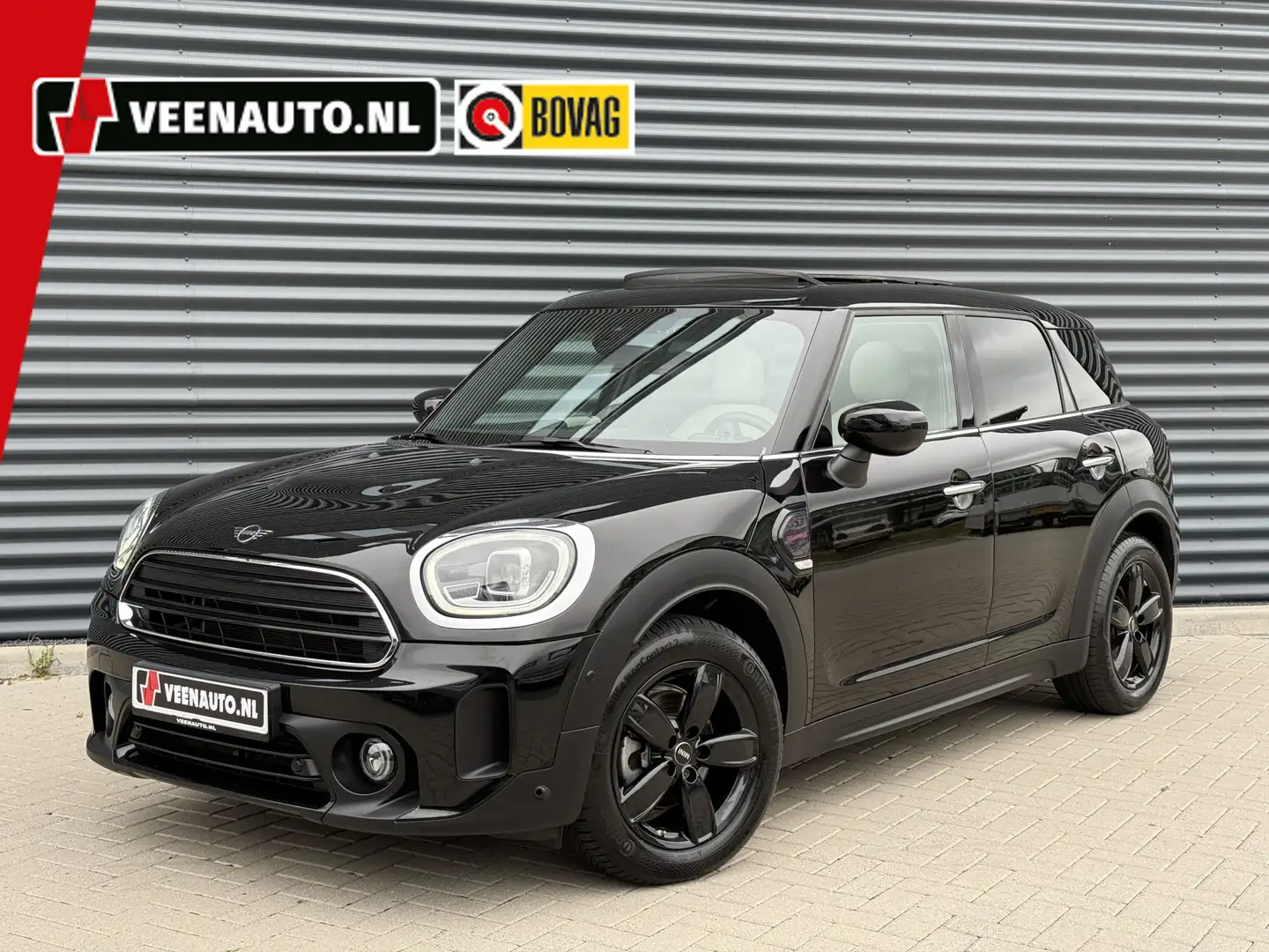 MINI Cooper Countryman 1.5 One Northwood Pano/Leder/Camera Schwarz - 1