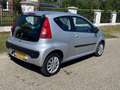 Peugeot 107 1.0-12V XR zeer nette auto weinig km Nieuwe Apk . Grau - thumbnail 4