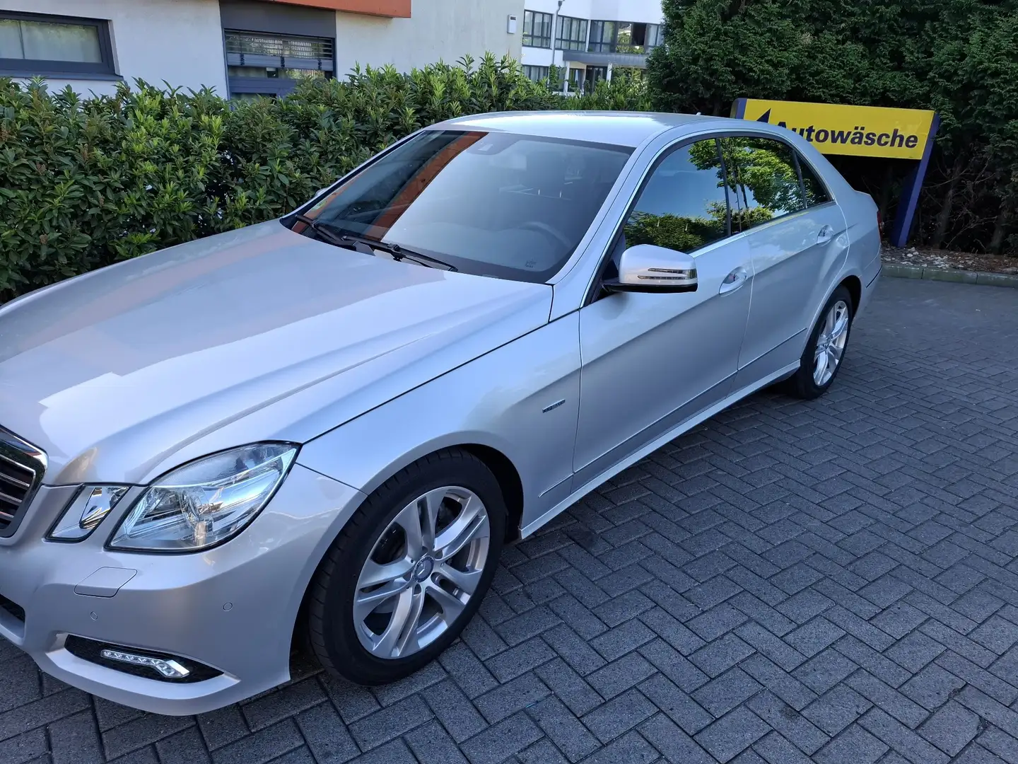 Mercedes-Benz E 350 CGI BlueEFFICIENCY 7G-TRONIC Avantgarde Argintiu - 2