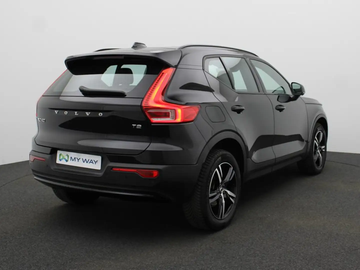Volvo XC40 Plus Limited Edition 1.5 T2 129 PK Geartronic / Cruise Control / Camera / Apple Carplay Noir - 2