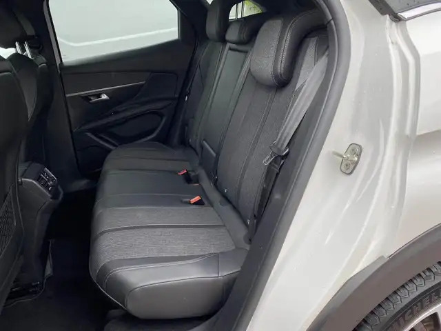 Peugeot 3008 view 7