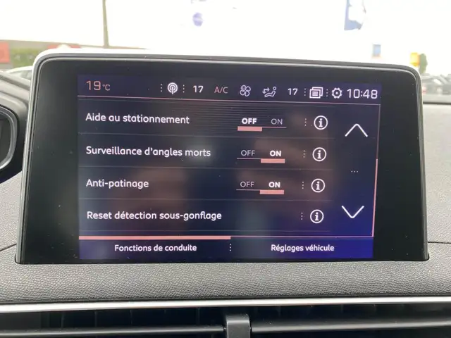 Peugeot 3008 view 16
