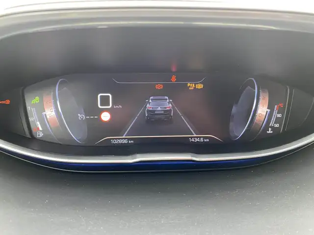Peugeot 3008 view 12