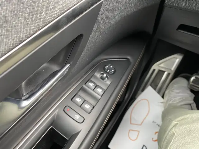 Peugeot 3008 view 28