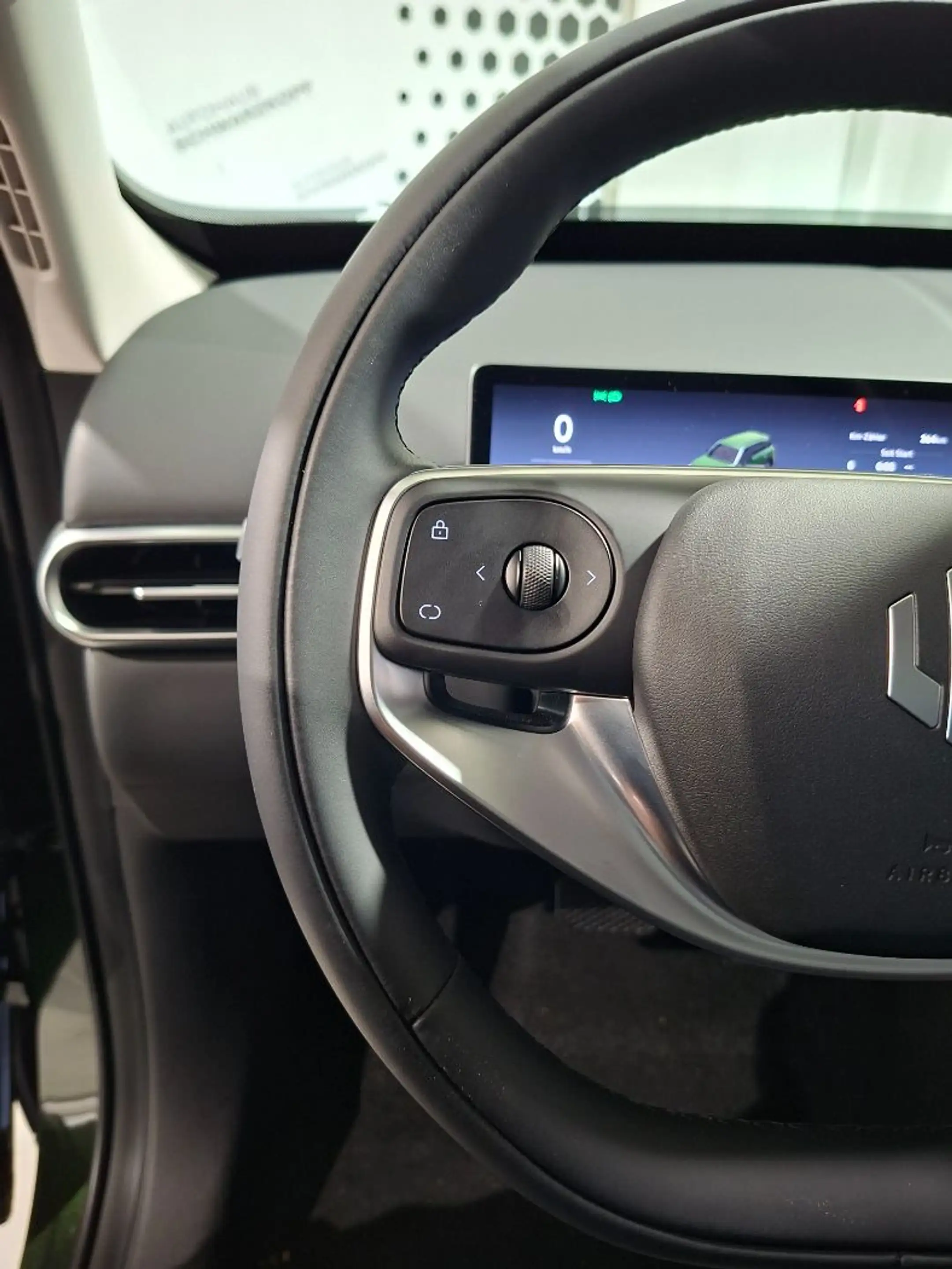 Leapmotor B03X BEV W Design Pro Max LED+Navi+Sitzheizung — photo 14