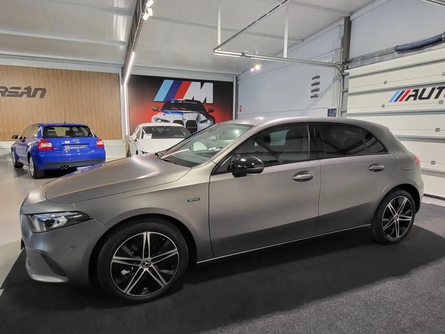 Mercedes-Benz A 250 250e 8G-DCT Gris - 2