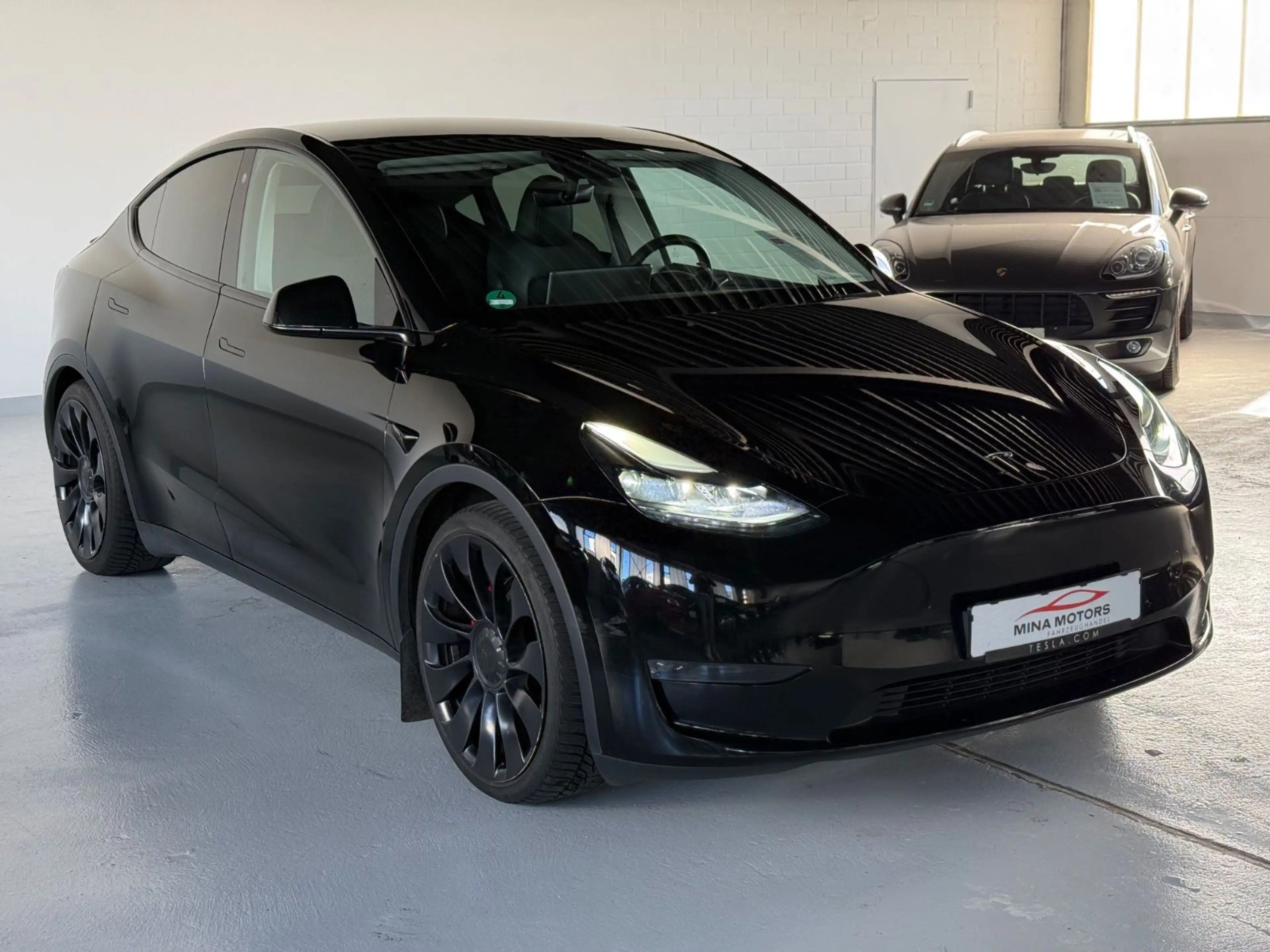 Tesla Model Y Performance Dual AWD SOH 1.Hand AHK — photo 3