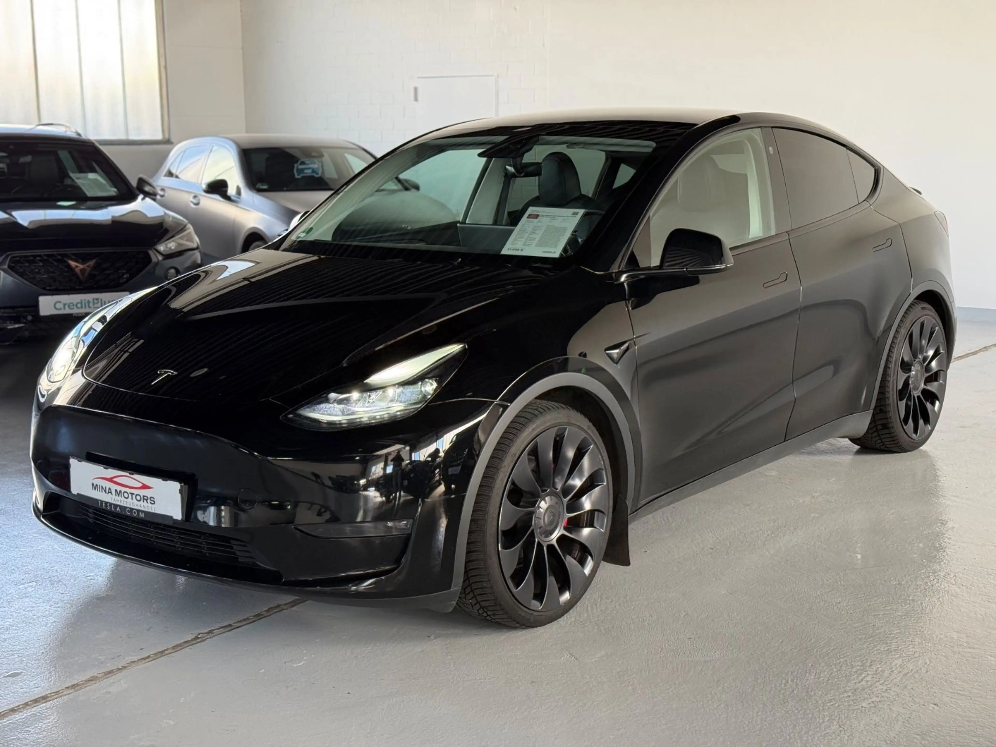 Tesla Model Y Performance Dual AWD SOH 1.Hand AHK