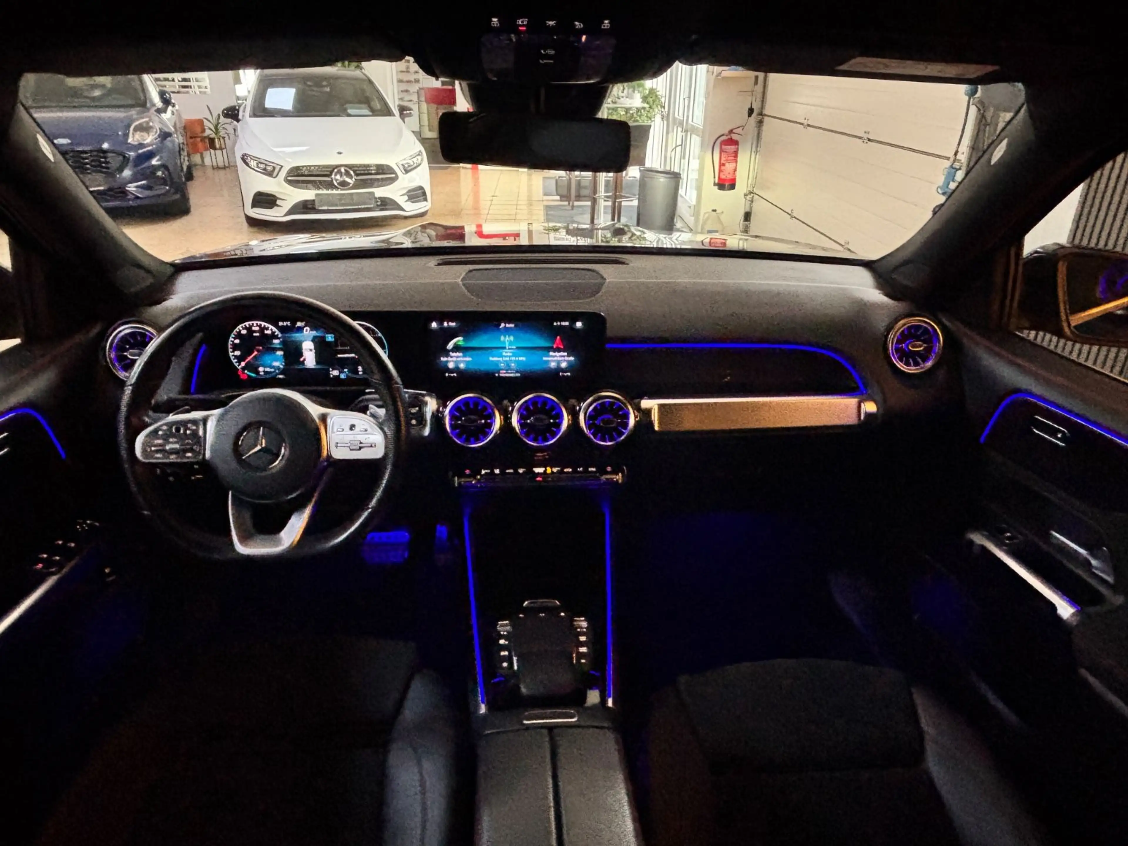 Mercedes-Benz GLB 200 GLB GLB 200 — photo 13