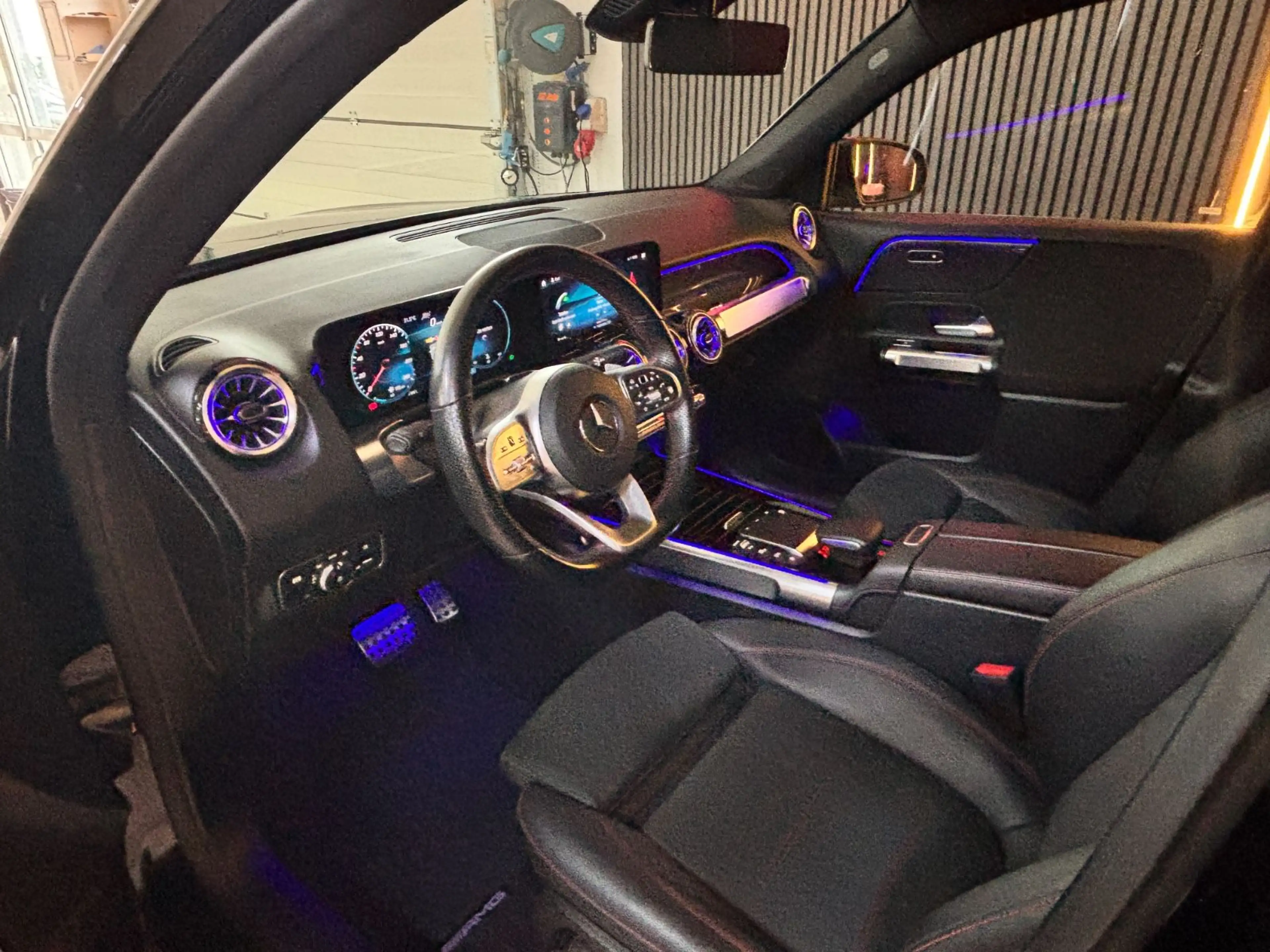 Mercedes-Benz GLB 200 GLB GLB 200 — photo 10