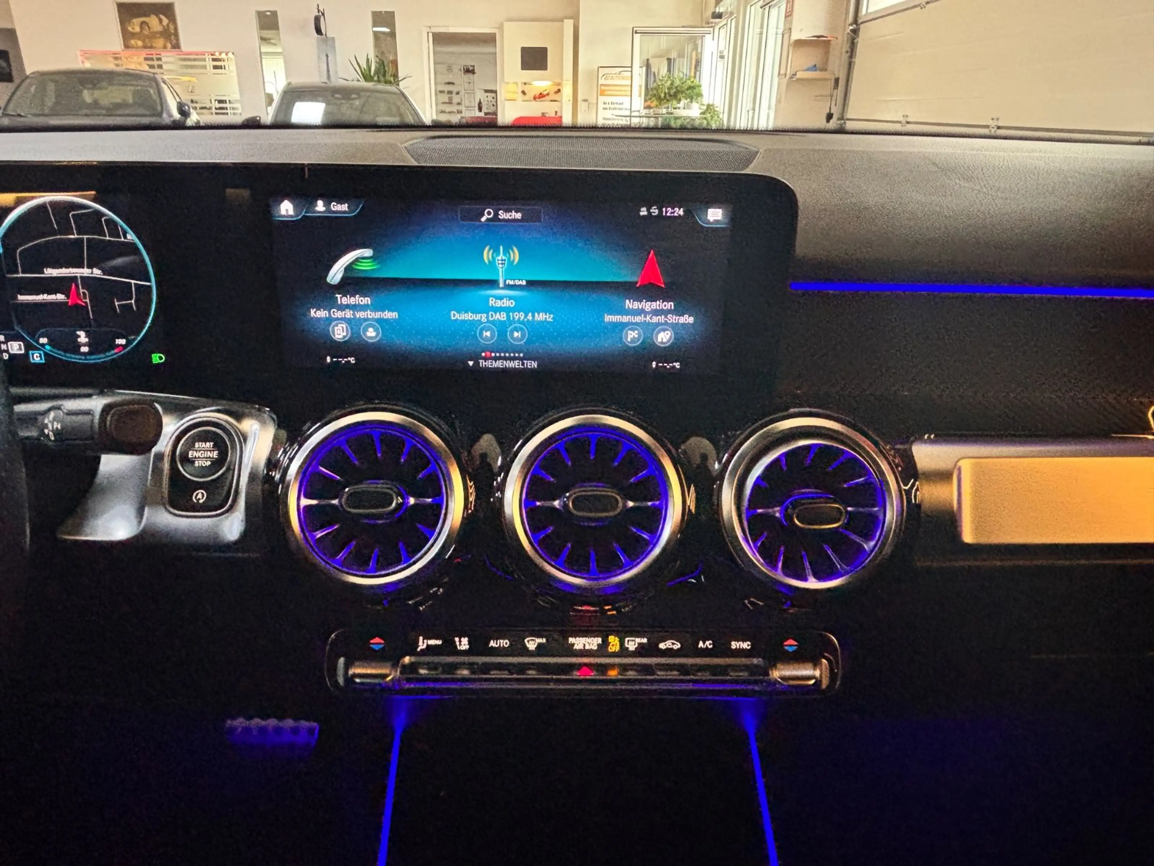 Mercedes-Benz GLB 200 GLB GLB 200 — photo 14