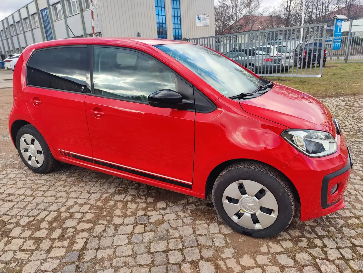 Volkswagen up! beats BMT Rood - 2