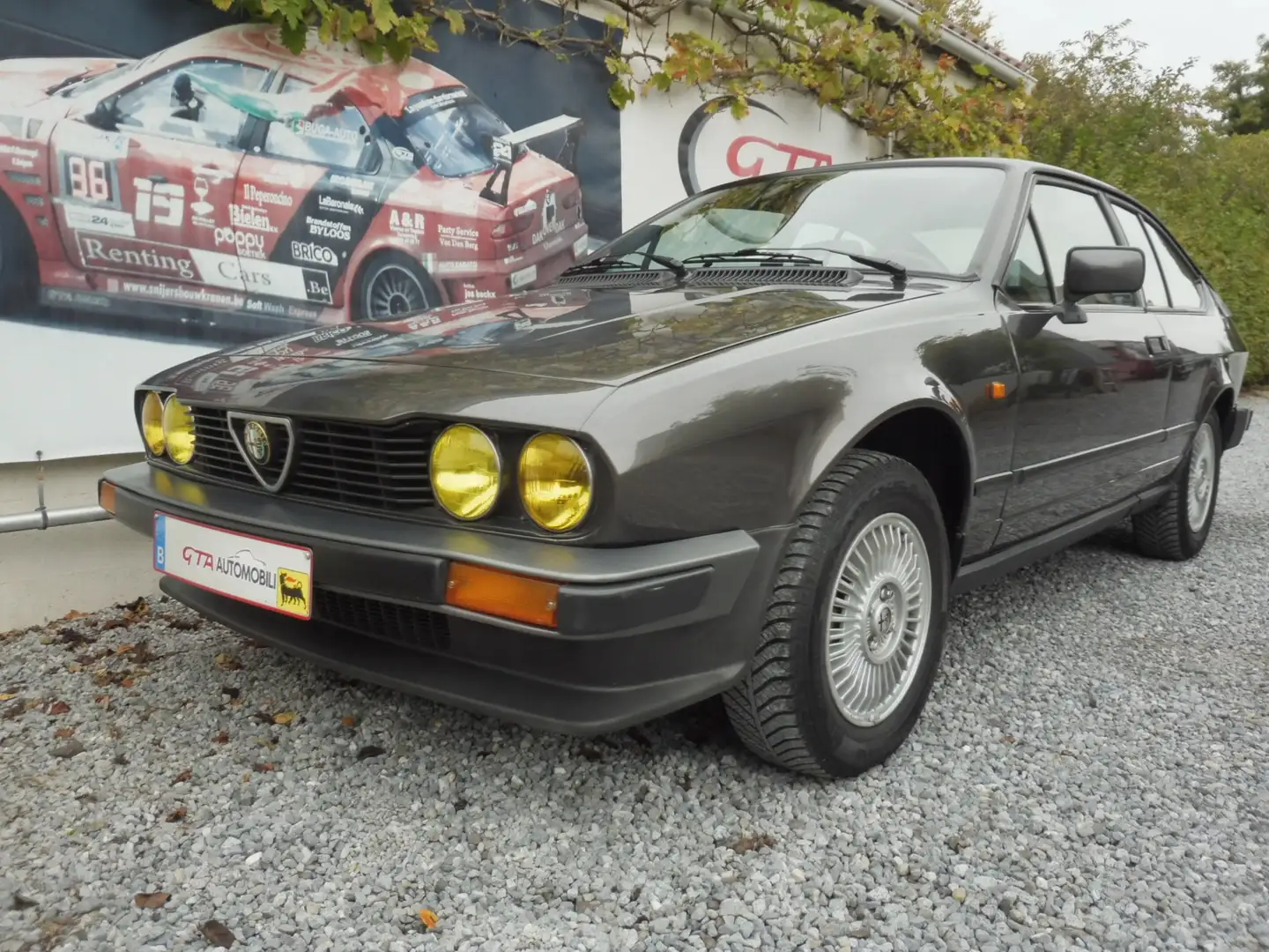 Alfa Romeo Alfetta GTV 2000 Gris - 2