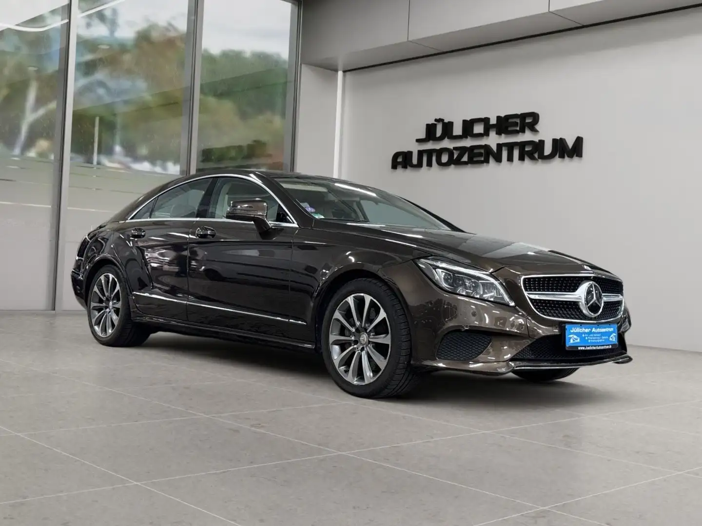 Mercedes-Benz CLS 400 4Matic, 1.Hand, Inspektion Neu Brun - 1