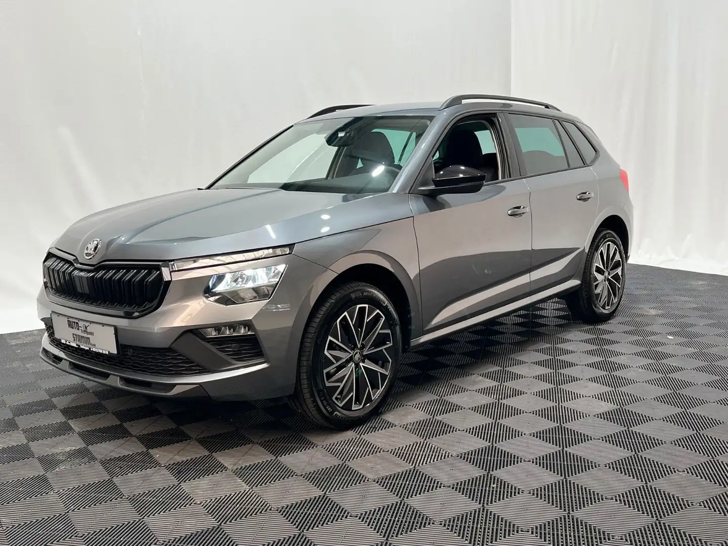 Skoda Kamiq Selection 1.0 TSI DSG Grau - 2