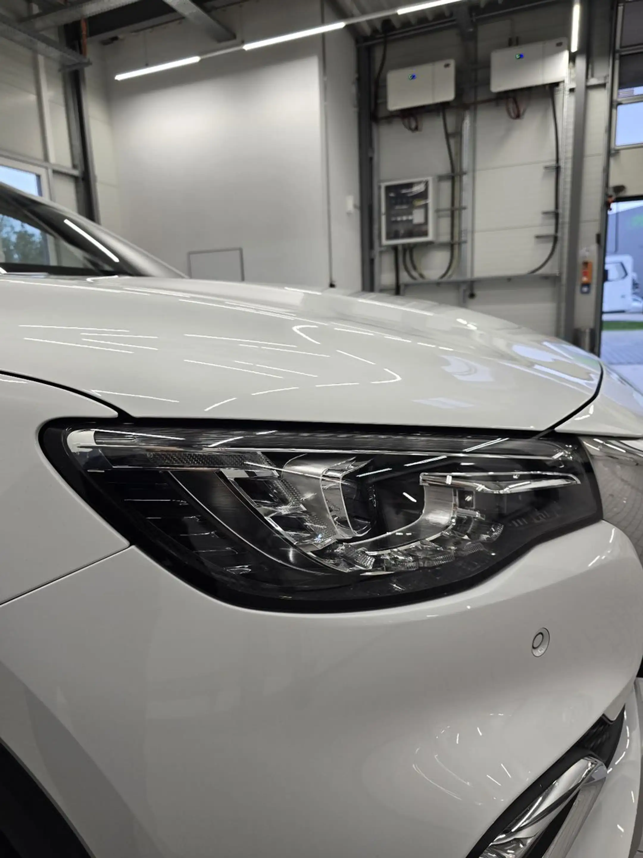 MG EHS Plug In Hybrid Luxury 1.5T AT Automatik — photo 7
