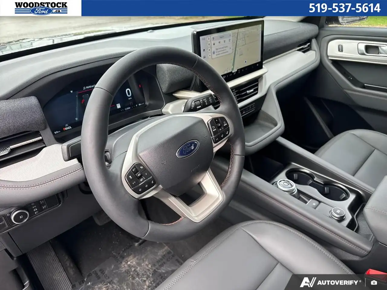 Ford Explorer снимка Ford Explorer