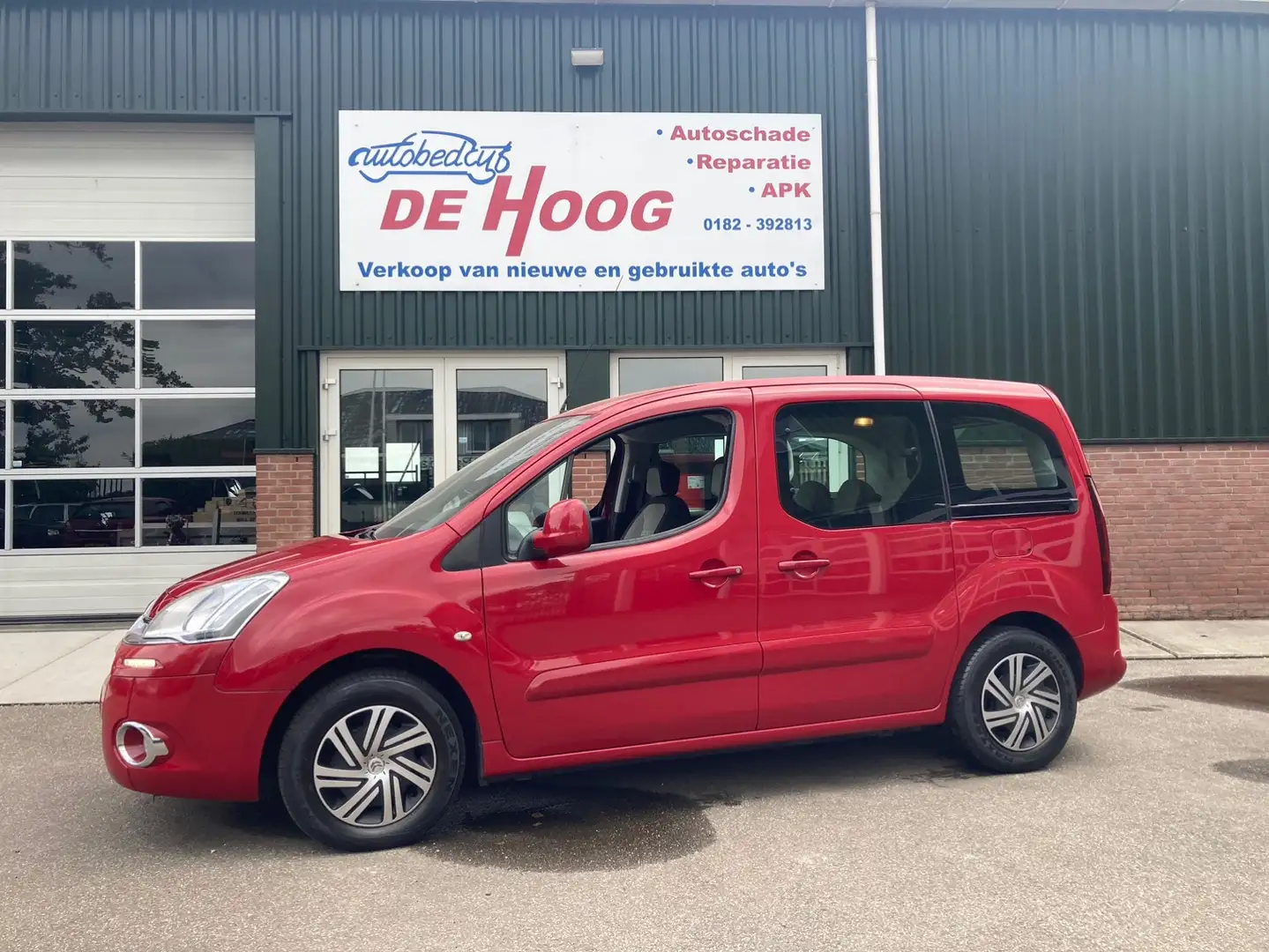 Citroen Berlingo 1.6 VTi Tendance Rood - 1