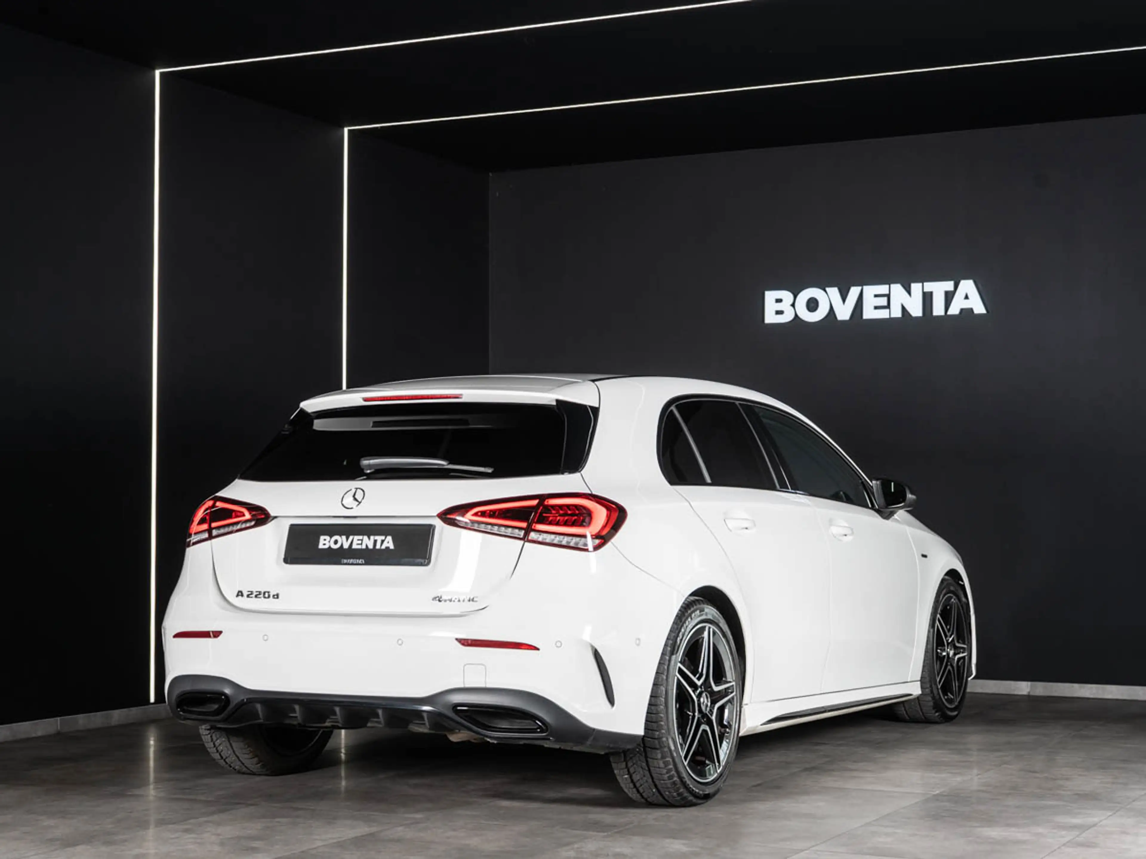 Mercedes-Benz A 220 d AMG 4Matic *NIGHT*APPLE* — photo 8