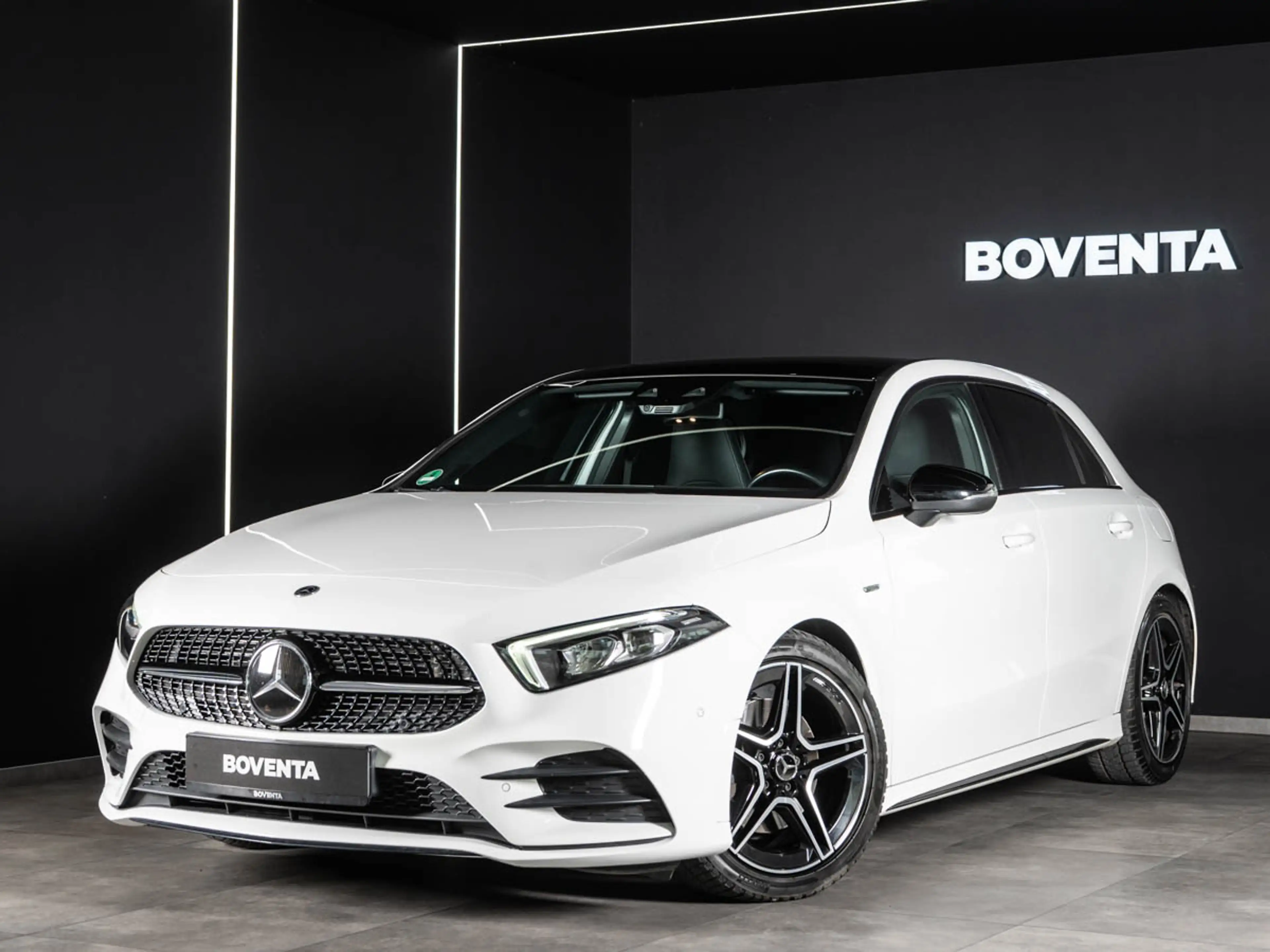 Mercedes-Benz A 220 d AMG 4Matic *NIGHT*APPLE*