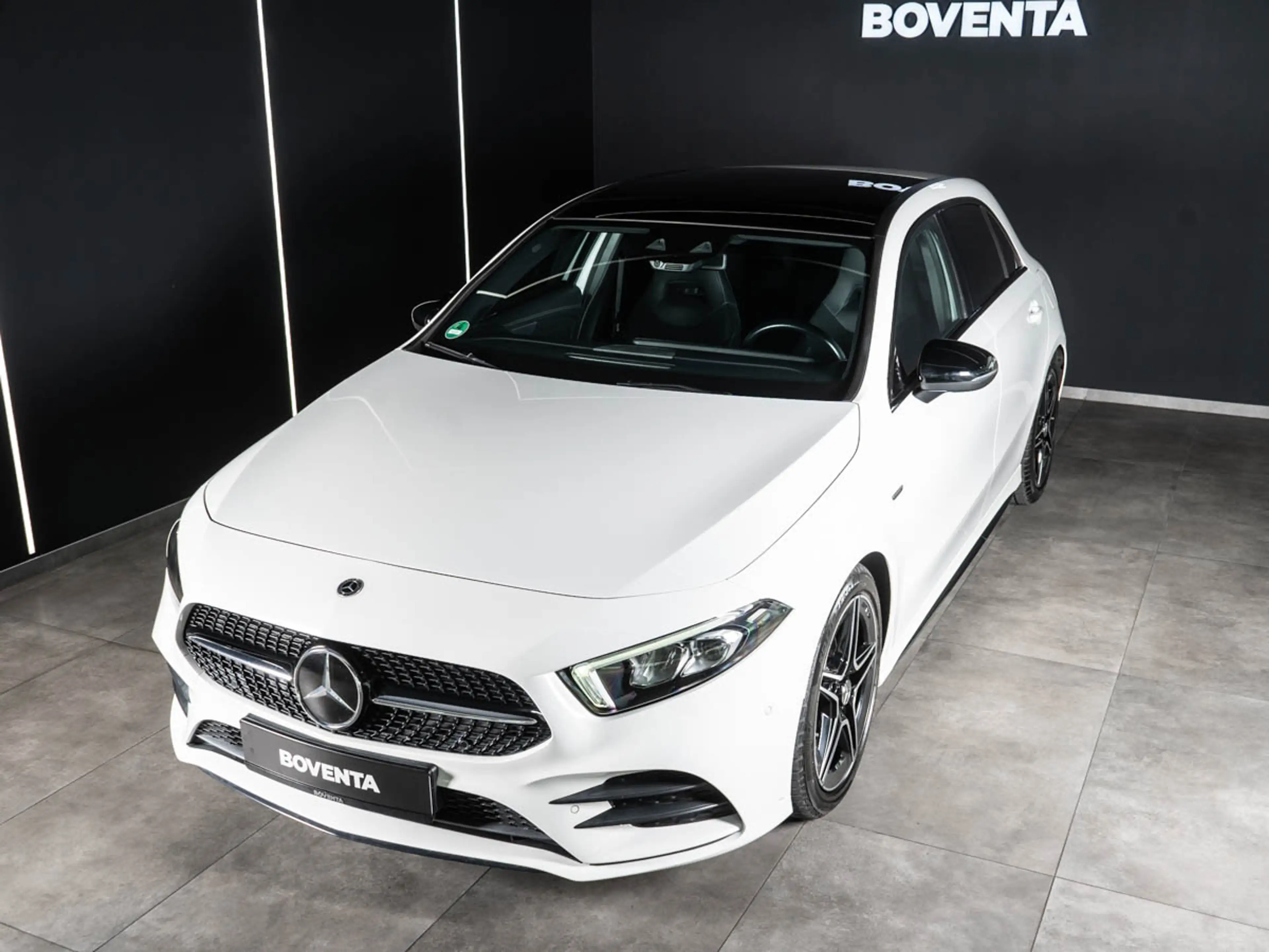 Mercedes-Benz A 220 d AMG 4Matic *NIGHT*APPLE* — photo 3