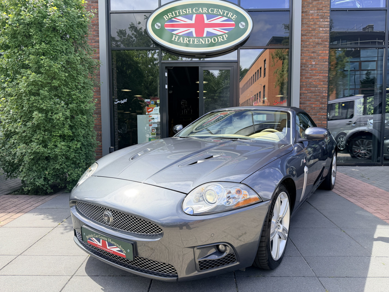 Jaguar XKR 4.2 V8 Convertible — photo 6