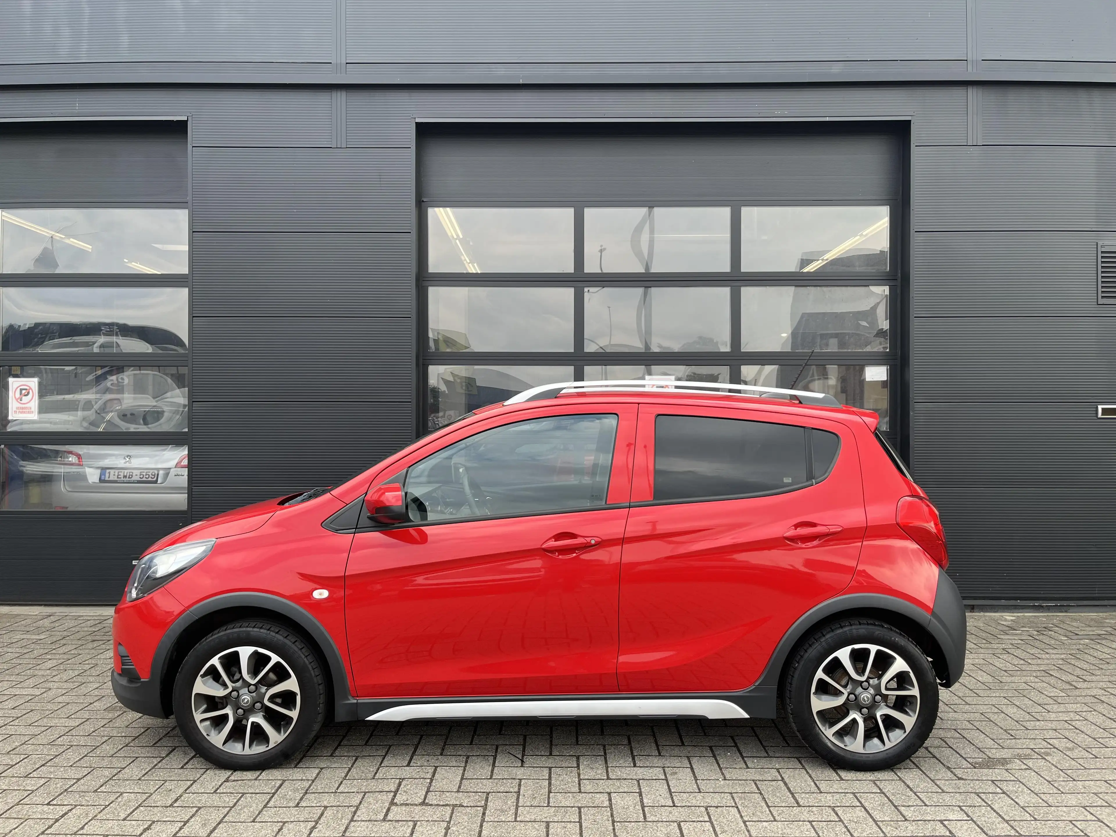 Opel Karl 1.0 ROCKS 5d 54kW — photo 4