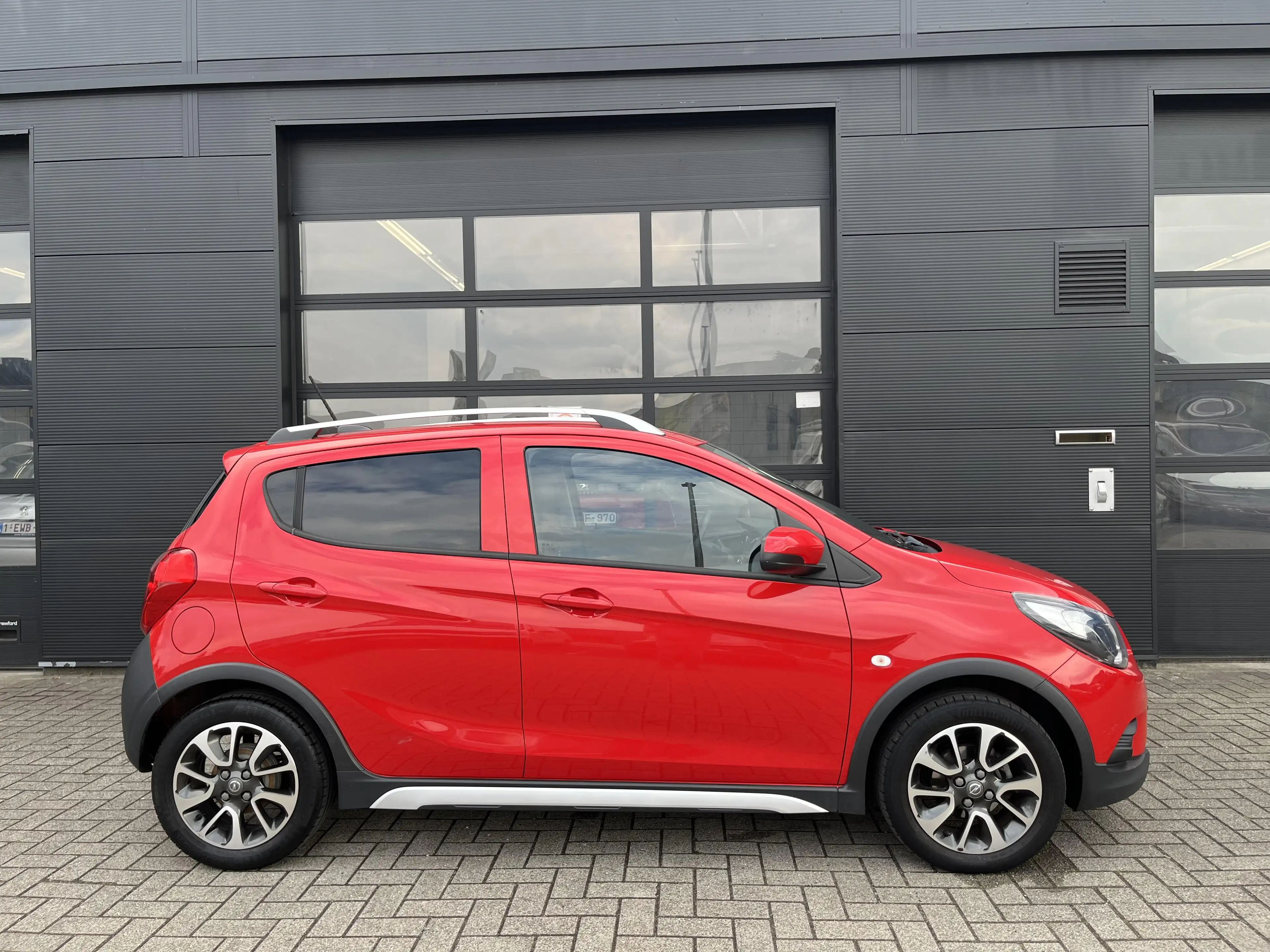 Opel Karl 1.0 ROCKS 5d 54kW — photo 5