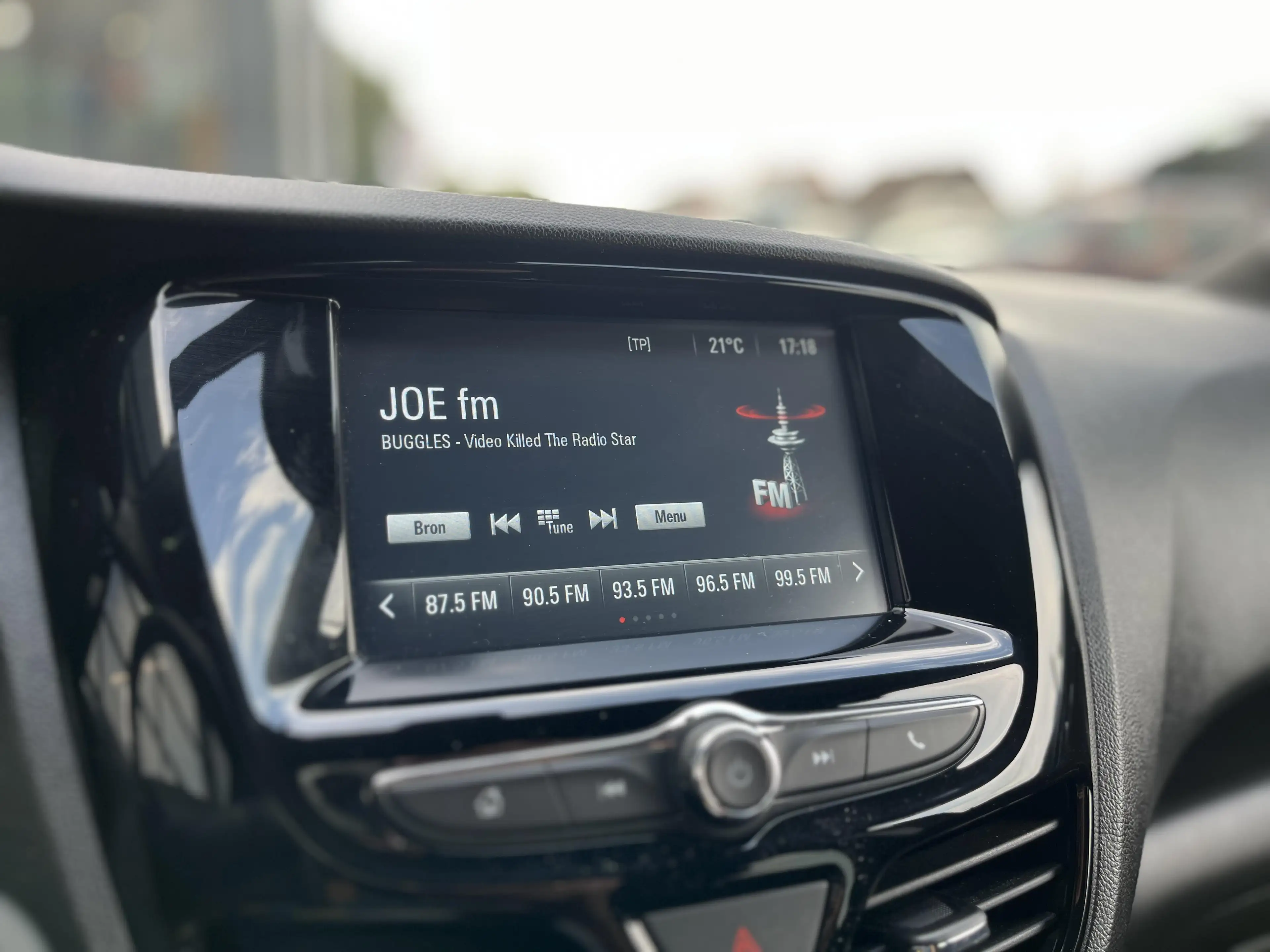 Opel Karl 1.0 ROCKS 5d 54kW — photo 14