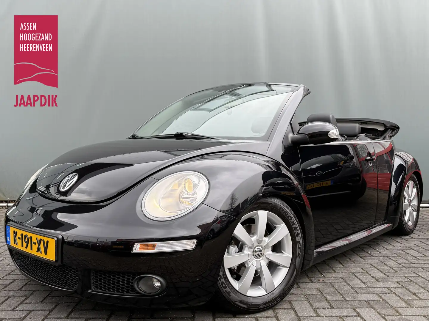 Volkswagen New Beetle Cabriolet BWJ 2008 1.6 102 PK Trendline TREKHAAK / Czarny - 1