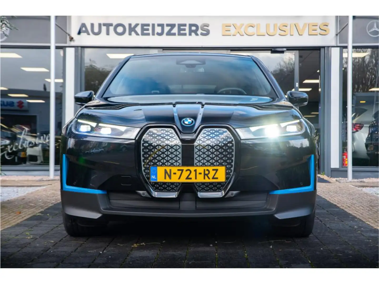 BMW iX xDrive40 High Executive 77 kWh Panodak DAB+ Trekha Zwart - 2